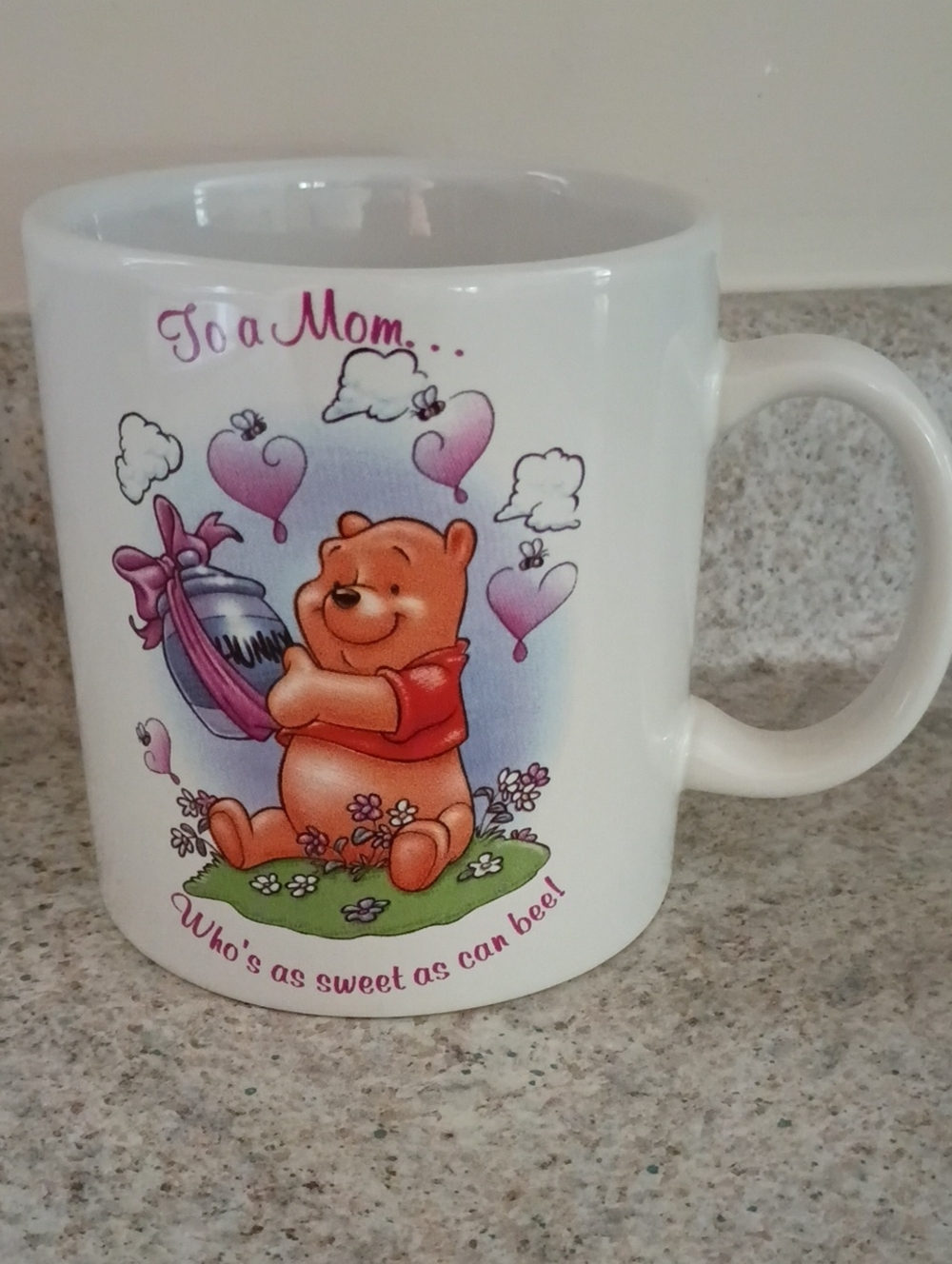 Disney 2001 Winnie the Pooh Pink Heart Mom Mug